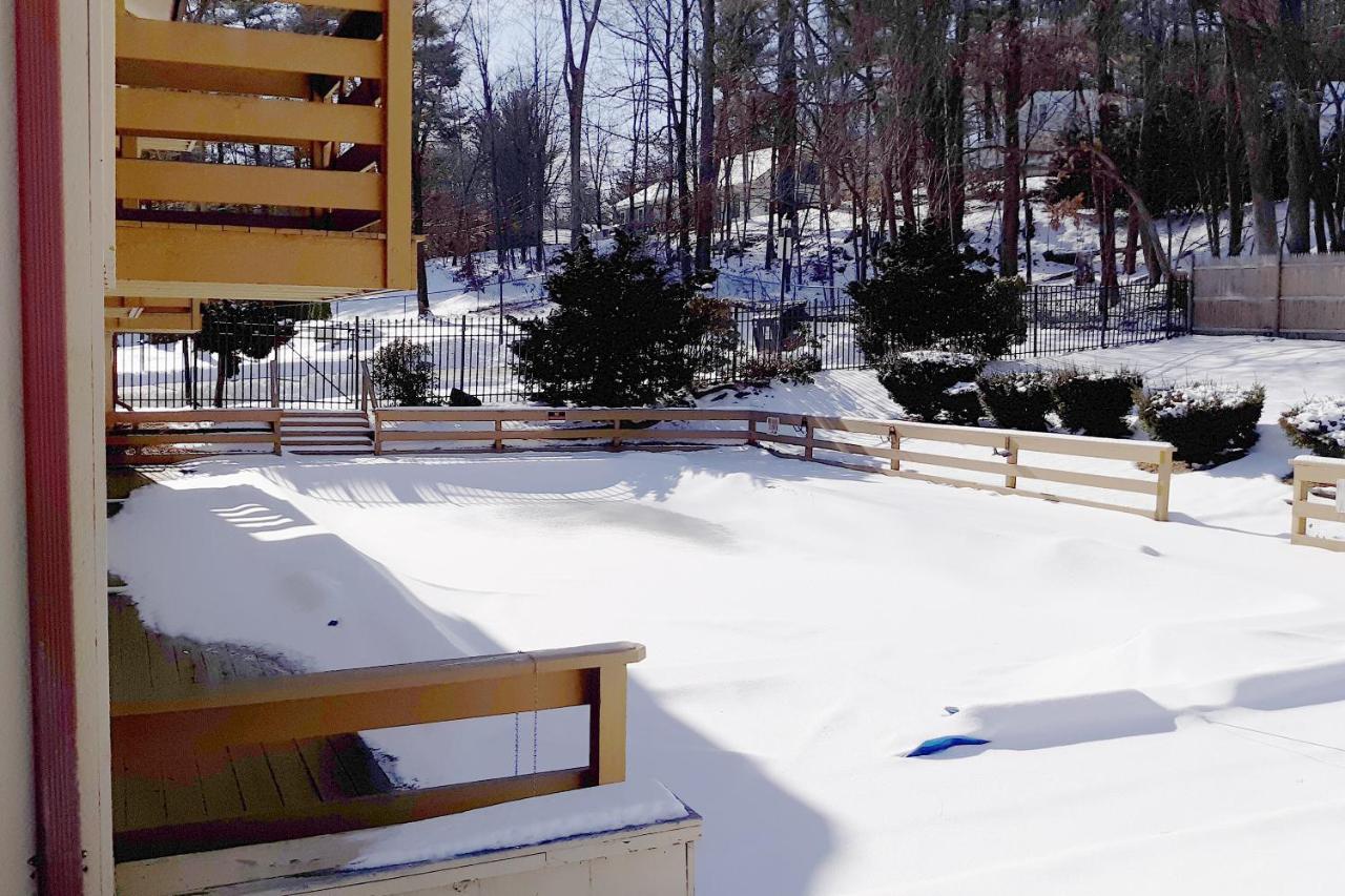 Iron Horse Inn Сімсбері Екстер'єр фото